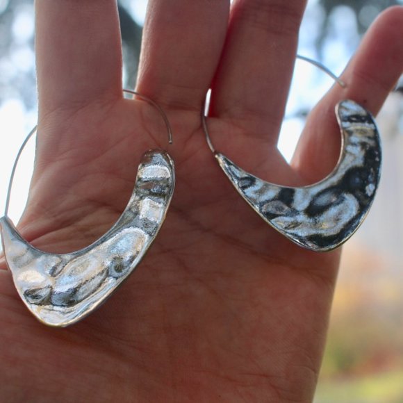 Anthro Silver Carissa Moon Crescent Hoop Earrings - Picture 4 of 12